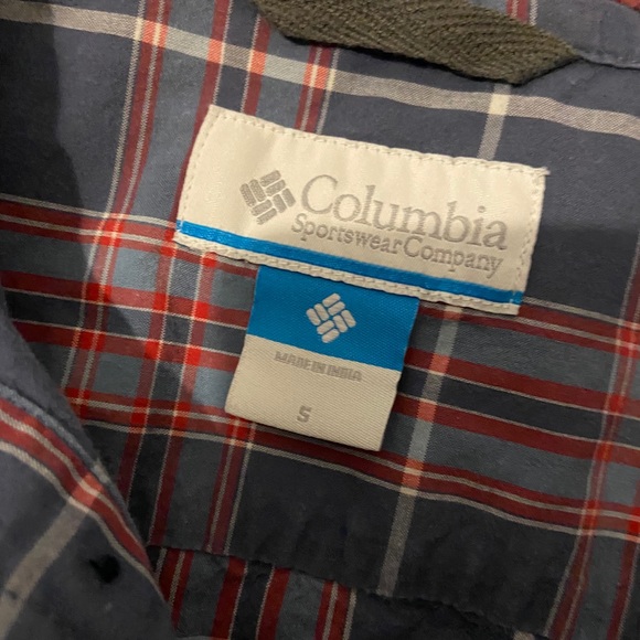 Button up shirt - Picture 2 of 2